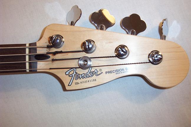 Standard Precision Bass Picture 3